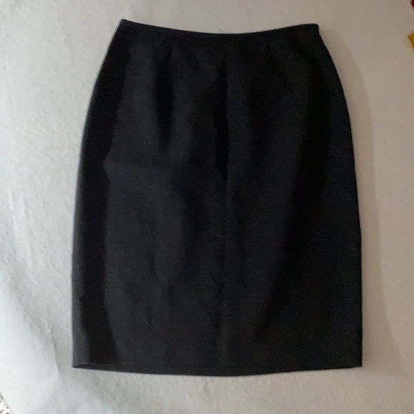 Vintage  - Linda Allard Ellen Tracey 100% Wool Pencil Skirt. - Picture 7 of 9